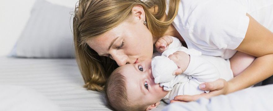 Mama radzi: niezbędnik mamy w 1. miesiącu życia dziecka